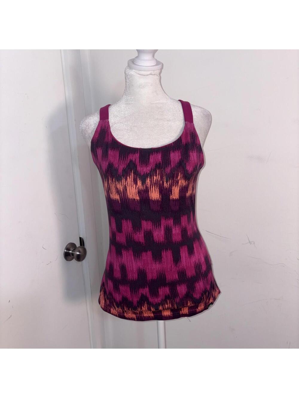 The North Face built in bra running outdoorsy tank top purple small athleticwear
